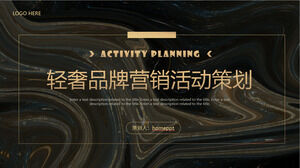 Unduh template PPT untuk merencanakan aktivitas pemasaran merek mewah ringan dengan latar belakang pigmen emas hitam