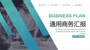 Scarica il modello PPT per report aziendali con dati sul posto di lavoro e uno sfondo a strisce bluScarica il modello PPT per report aziendali con dati sul posto di lavoro e uno sfondo a strisce blu