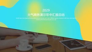 Modello PPT del rapporto di sintesi del lavoro di metà anno di affari atmosferici