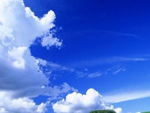 Pipa voando no modelo de ppt de animação realista do céu