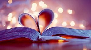 折疊的書鉛筆PowerPoint背景圖片