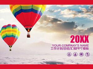 Balon colorat cu aer cald pe acoperișul de nor violet onorabil raport sumar de lucru șablon ppt