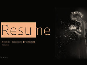 บรรยากาศเรียบง่ายแฟชั่นชั้นสูง ppt แม่แบบประวัติย่อภาษาอังกฤษ