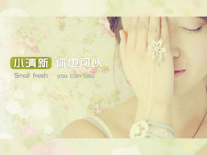 Modelo de ppt widescreen simples colorido pequeno