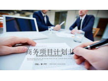 Modèle PPT de plan d'affaires de fond en col blanc européen et américain