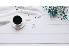 ภาพพื้นหลัง PPT สำหรับเดสก์ท็อปสำนักงานที่สวยงามสี่ภาพ