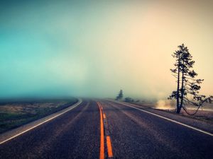 LOMO风格的道路PPT背景图片