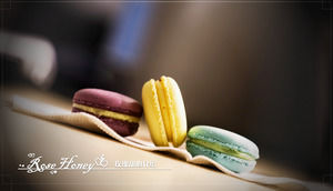 قالب الحلوى مقدمة قالب الخبز الوردي